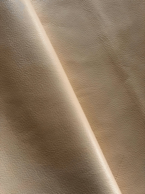 Cream White Natural Grain Chrome-Tanned Cowhide – Deer-Tanned Process, Full Aniline Finish, 1.1–1.3 mm (3 oz), ~20 Sq Ft