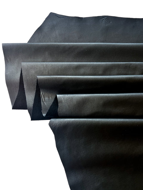 Black Garment-Weight Plongé Cowhide – Chrome-Tanned, Semi-Aniline Finish, 0.7–0.9 mm (1.75–2.25 oz), ~20 Sq Ft