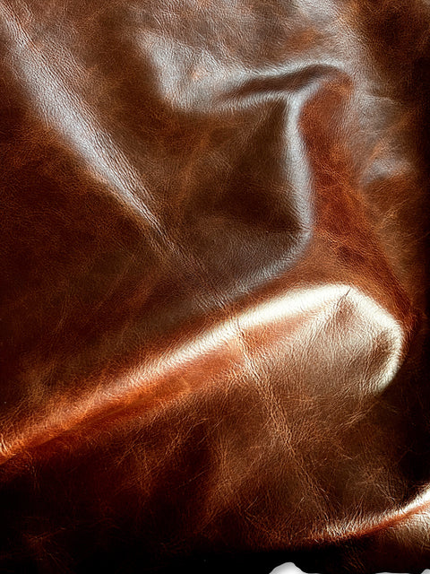 Terracotta Pull Up Cowhide – Semi Veg-Tanned, Top Grain, Wax/Oil Finish, 1.1–1.3 mm (3 oz), ~20 Sq Ft