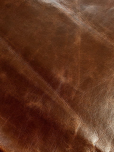 Terracotta Pull Up Cowhide – Semi Veg-Tanned, Top Grain, Wax/Oil Finish, 1.1–1.3 mm (3 oz), ~20 Sq Ft