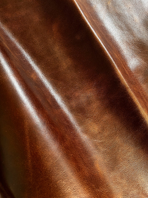 Terracotta Pull Up Cowhide – Semi Veg-Tanned, Top Grain, Wax/Oil Finish, 1.1–1.3 mm (3 oz), ~20 Sq Ft