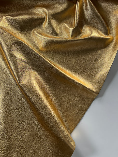 Gold Metallic Natural Grain Chrome-Tanned Cowhide – Metallic Foil Finish, 1.1–1.3 mm (3 oz), ~20 Sq Ft