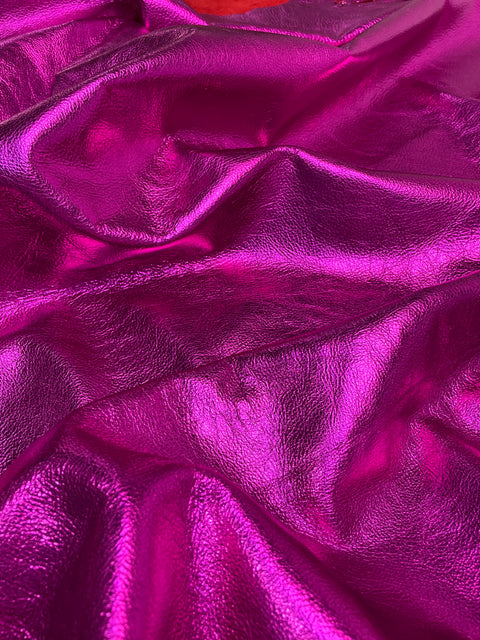 Hot Pink Metallic Natural Grain Chrome-Tanned Cowhide – Metallic Foil Finish, 1.1–1.3 mm (3 oz), ~20 Sq Ft
