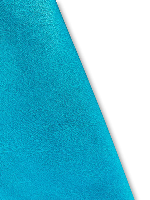 Turquoise Natural Grain Chrome-Tanned Cowhide – Deer-Tanned Process, Full Aniline Finish, 1.1–1.3 mm (3 oz), ~20 Sq Ft