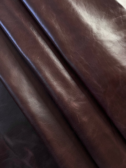 Bourbon Pull Up Cowhide – Semi Veg-Tanned, Top Grain, Wax/Oil Finish, 1.1–1.3 mm (3 oz), ~20 Sq Ft