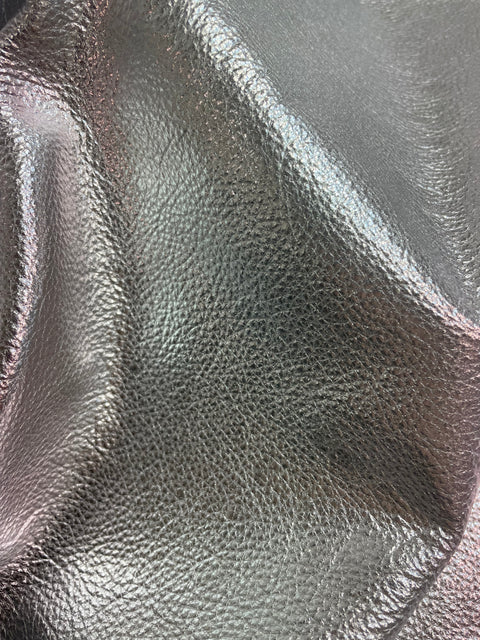 Silver Metallic Natural Grain Chrome-Tanned Cowhide – Metallic Foil Finish, 1.1–1.3 mm (3 oz), ~20 Sq Ft