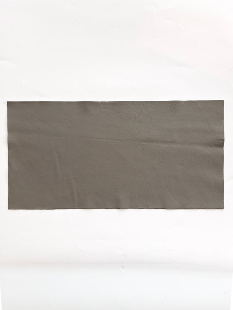 Grey Classic Cowhide – Chrome-Tanned, Full Aniline Finish, Top Grain, 1.0–1.2 mm (~3 oz), Pre-Cut Leather Sheets (12" × 24")