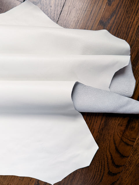 White Italian Nappa Lambskin – Chrome-Tanned, Semi-Aniline Finish, 0.8–0.9 mm (2 oz), ~7 - 10 Sq Ft