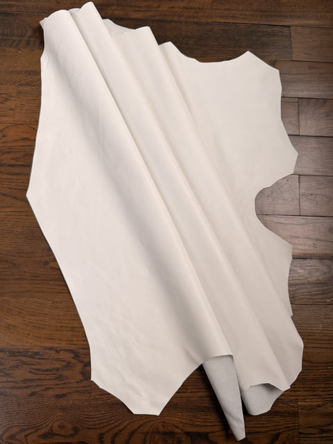 White Italian Nappa Lambskin – Chrome-Tanned, Semi-Aniline Finish, 0.8–0.9 mm (2 oz), ~7 - 10 Sq Ft