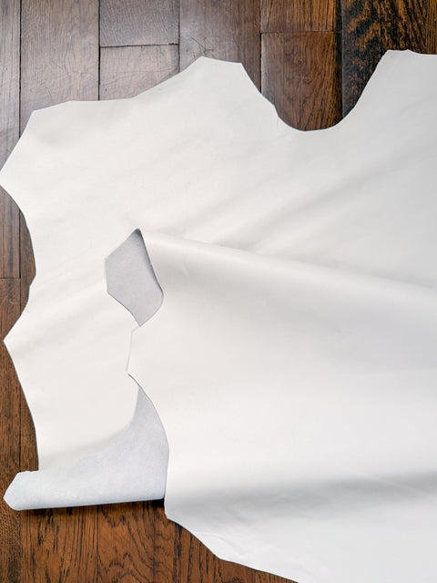 White Italian Nappa Lambskin – Chrome-Tanned, Semi-Aniline Finish, 0.8–0.9 mm (2 oz), ~7 - 10 Sq Ft