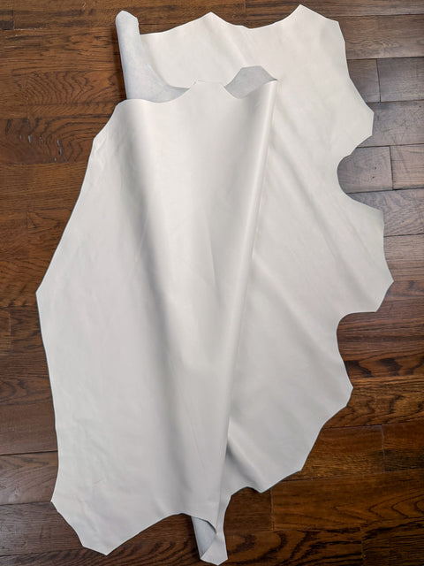 White Italian Nappa Lambskin – Chrome-Tanned, Semi-Aniline Finish, 0.8–0.9 mm (2 oz), ~7 - 10 Sq Ft