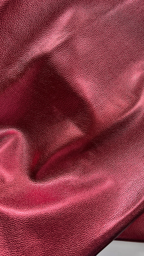 Wine Metallic Natural Grain Chrome-Tanned Cowhide – Metallic Foil Finish, 1.1–1.3 mm (3 oz), ~20 Sq Ft