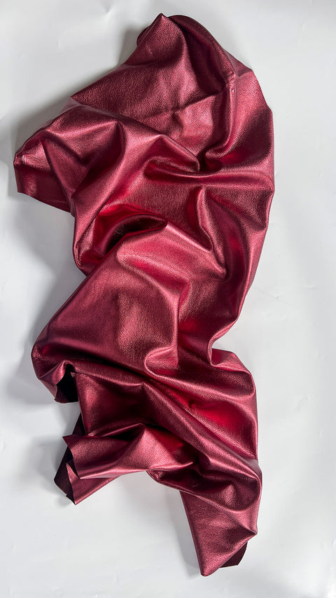 Wine Metallic Natural Grain Chrome-Tanned Cowhide – Metallic Foil Finish, 1.1–1.3 mm (3 oz), ~20 Sq Ft