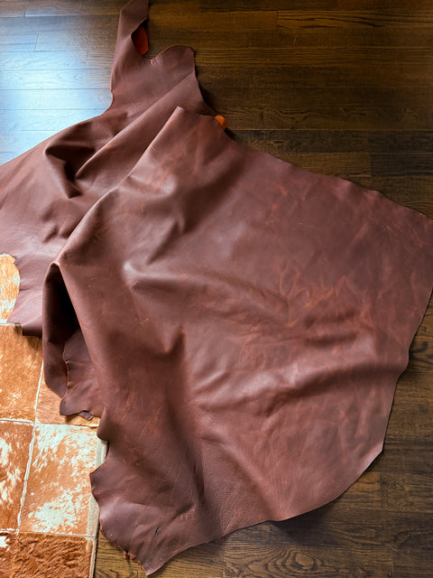 British Tan Oiled Pull Up Cowhide – Distressed Wax/Oil Finish, 1.6–1.8 mm (4–5 oz), ~25 Sq Ft
