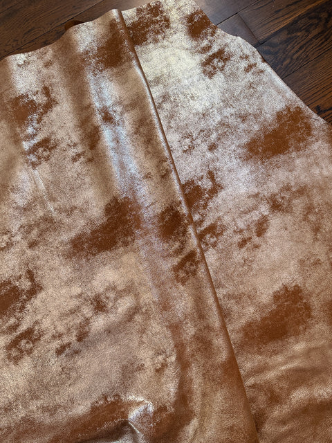 Luggage/Gold Distressed Metallic Nubuck Cowhide – Full Grain, Chrome-Tanned, Italian Foil Finish, 1.1–1.3 mm (3 oz), ~20 Sq Ft