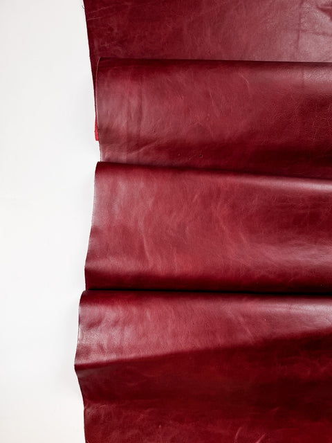 Red Pull Up Cowhide – Semi Veg-Tanned, Top Grain, Wax/Oil Finish, 1.1–1.3 mm (3 oz), ~20 Sq Ft