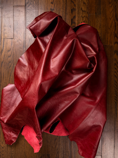 Red Pull Up Cowhide – Semi Veg-Tanned, Top Grain, Wax/Oil Finish, 1.1–1.3 mm (3 oz), ~20 Sq Ft