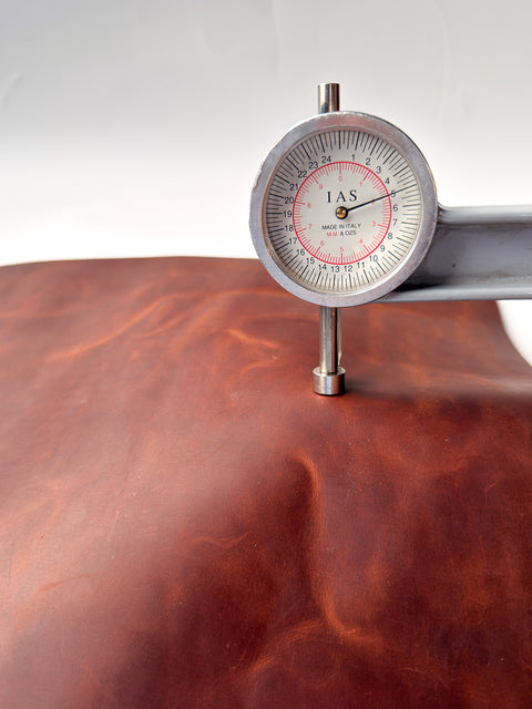 Mocha Crazy Horse Cowhide – Distressed Wax/Oil Finish, 1.8–2.0 mm (4–5 oz), Pre-Cut Leather Sheets (12" × 24")