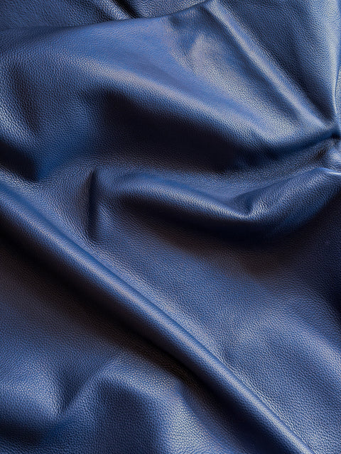 Navy Blue Premium Upholstery Cowhide – Chrome-Tanned Automotive and Furniture Leather, Full Aniline Finish, Naturally Pebbled Top Grain, 1.3–1.5 mm (~4 oz), ~50 Sq Ft Whole Hide