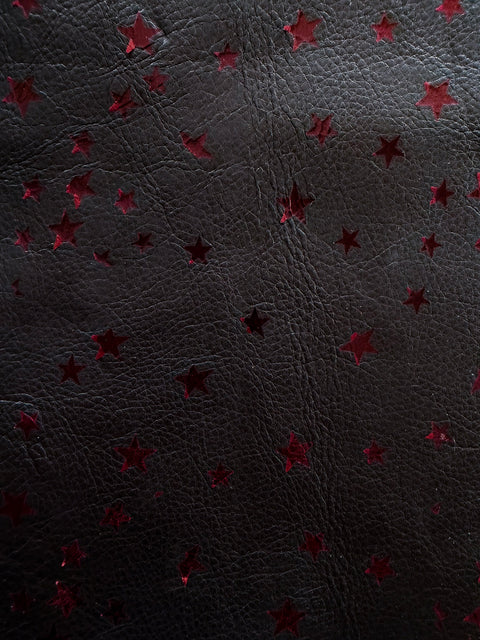 Black & Red Star Natural Grain Chrome-Tanned Cowhide – Italian Foil Finish, 1.1–1.3 mm (3 oz), ~20 Sq Ft